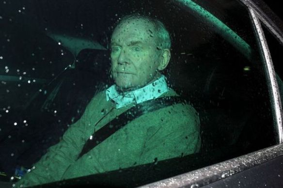 martin-mcguinness-resigns-2_-lewis